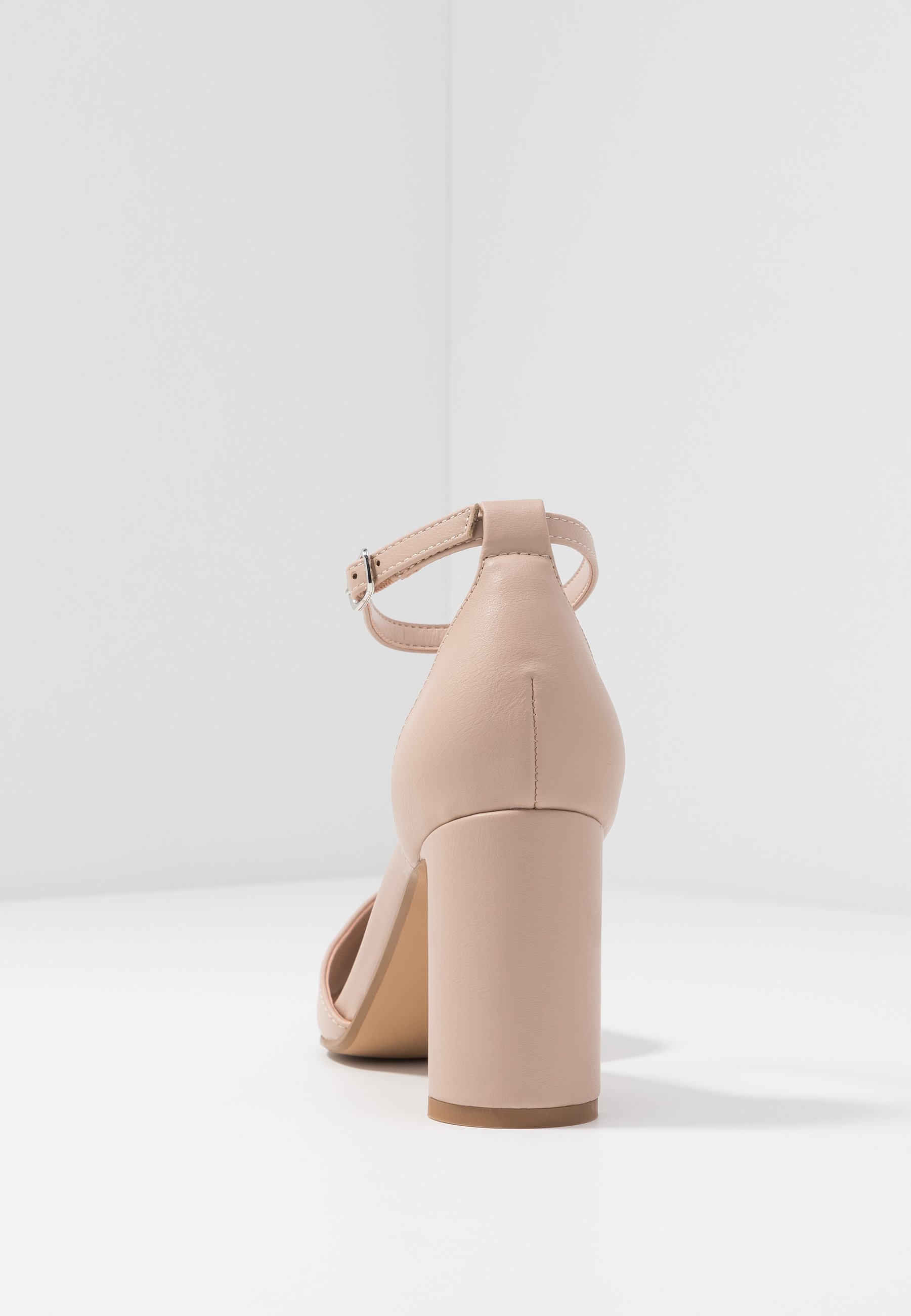 taupe heels closed toe