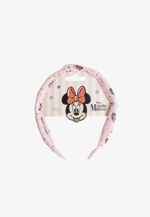 Fascia per capelli di tessuto rosa con pois e stampe di Minnie Mouse. Presenta un design a fiocco prominente e pende da un'etichetta di cartone.