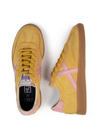 MUNICH Trainers - orange