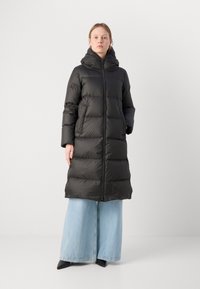 Marc O'Polo COAT FIXED HOOD WELT POCKETS SIDE SLITS BACKPACK BELTS - Sulemantel - normal black