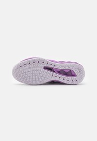 Mizuno WAVE LUMINOUS 3 - Volleyball shoes - white/patrician purple/quince