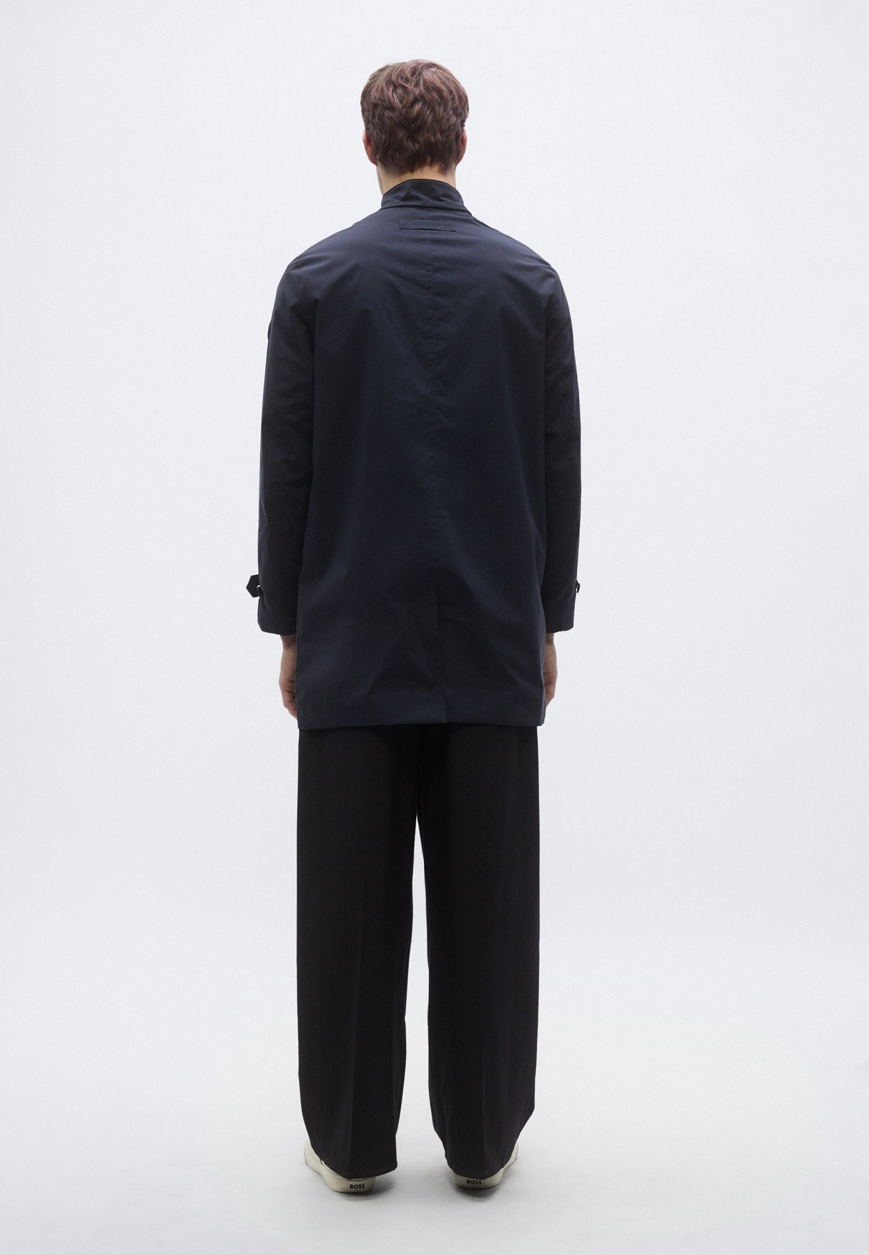 LIGHTWEIGHT COMMUTER COAT