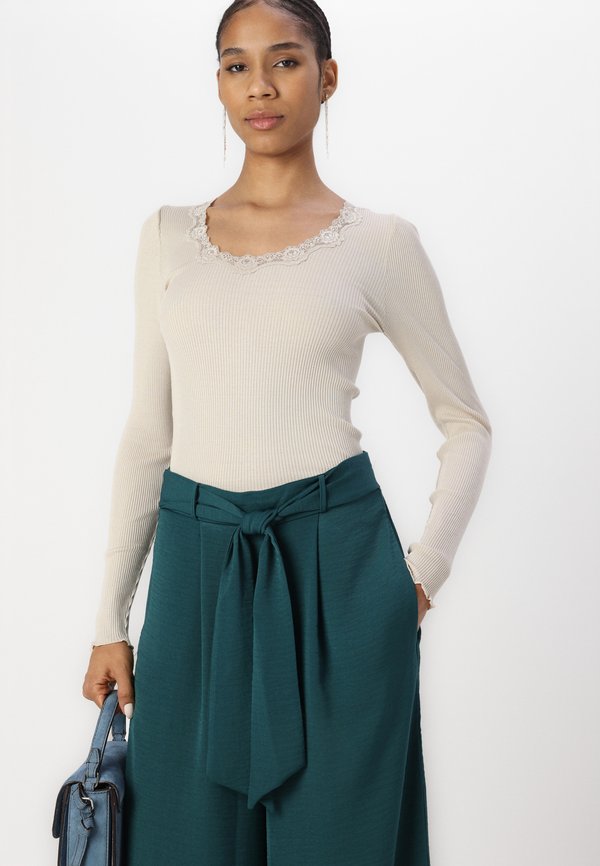 BABETTE U NECK  - Long sleeved top - silver lining2