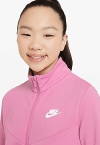 Nike Sportswear SPORTSWEAR - Trenirka - magic flamingo/white