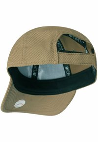Khakifarbene Baseballmütze mit rundem Oberteil, atmungsaktivem Stoff und einem schwarzen Schweißband innen. Besitzt einen weißen Baseball-Graphikaufkleber auf dem Schirm.