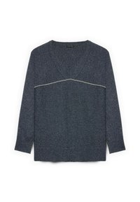 Granatowy sweter z długim rękawem w serek, wykonany z teksturowanej tkaniny, z kontrastową, jasną szwem w okolicy klatki piersiowej.