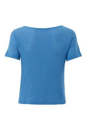 Top azul de punto acanalado de manga corta con rayas texturizadas verticales y cuello redondo, visto desde atrás.