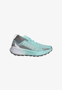 Wybrany, semi flash aqua cloud white charcoal solid grey