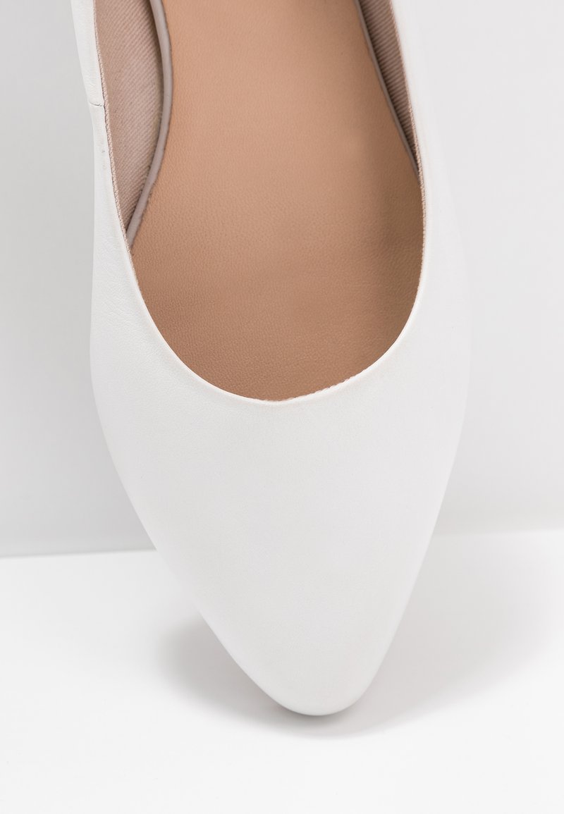 Michael Kors Astra Flex ballet flats for Women - Black in UAE | Level Shoes