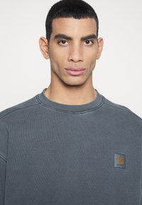 Carhartt WIP NELSON - Felpa - black garment dyed