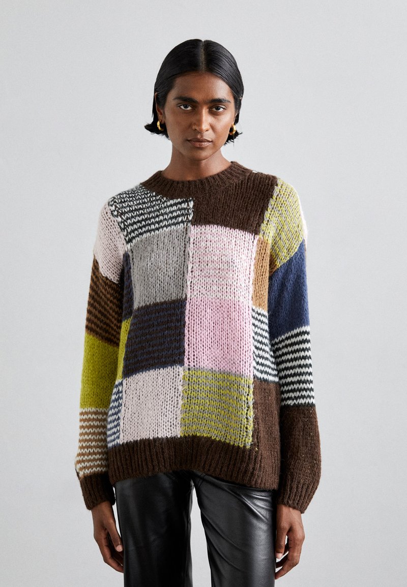 Stine Goya LONG SLEEVE - Striktrøje - mehrfarbig