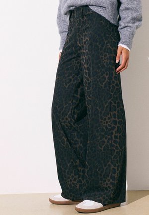 Next, TALL FIT - WIDE LEG DENIM JERSEY - Trousers - leopard