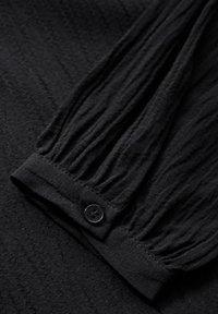 Cecil MIT SMOCK-DETAIL - Bluse - schwarz