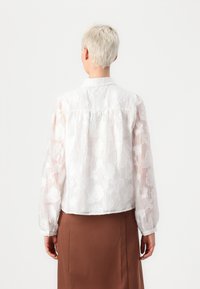 Pieces PCJALA SHIRT - Camicia - cloud dancer