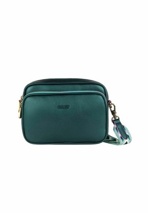 Teal leren crossbody tas met een rechthoekige vorm, dubbele ritssluiting en een gestreepte schouderband. Logo is in de voorkant gedrukt.