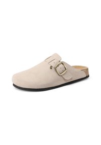 Zoccolo in suede beige con punta arrotondata, fibbia singola regolabile e suola in sughero. Texture liscia con una finitura sottile.