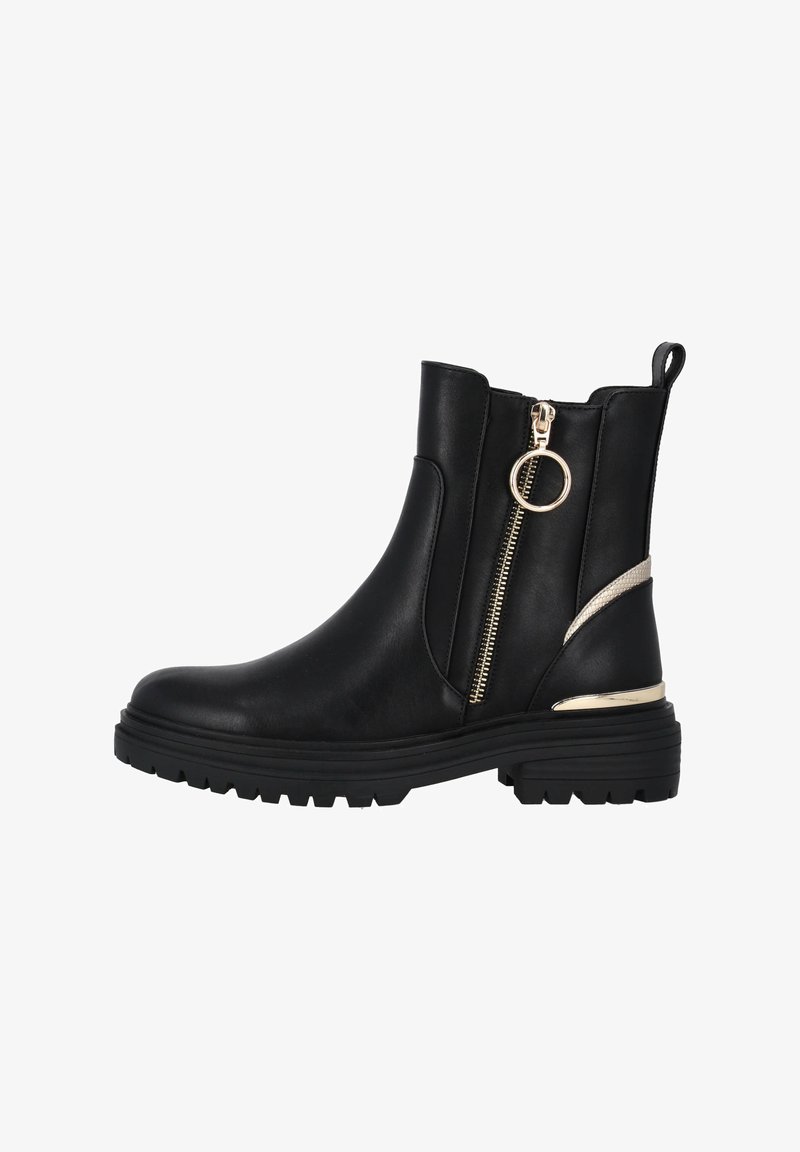 Botas negras hasta el tobillo de cuero suave, con cremallera lateral con herrajes dorados y un acento dorado en el tacón. Suela texturizada para un mejor agarre.