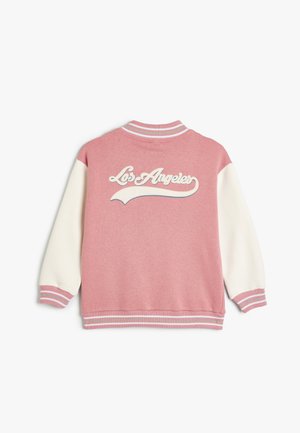 Sweat-shirt léger rose avec des manches blanches, des poignets côtelés et un graphique "Los Angeles" dans le dos. Texture douce et design sportif.