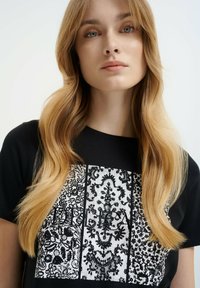 Greenpoint - T-shirt z nadrukiem