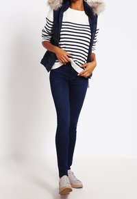Hilfiger Denim Sweter