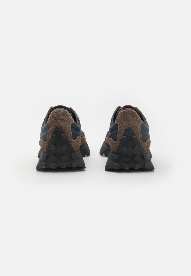 New Balance 327 UNISEX - Sneaker low - dark mushroom/dunkelgrau 