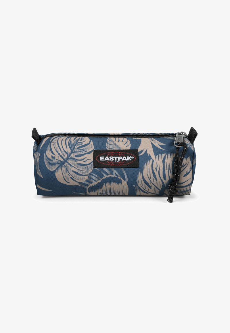 Modrý pouzdro na tužky s béžovým květinovým vzorem. Vyrobené z odolné látky, má černý zip a přední štítek s logem Eastpak.