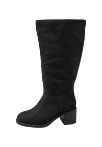 Bota negra hasta la rodilla hecha de un material similar al ante, con un tacón cuadrado y textura suave, y un diseño de punta redonda.