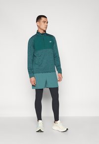 New Balance ESSENTIALS SHORT - Short de sport - new spruce