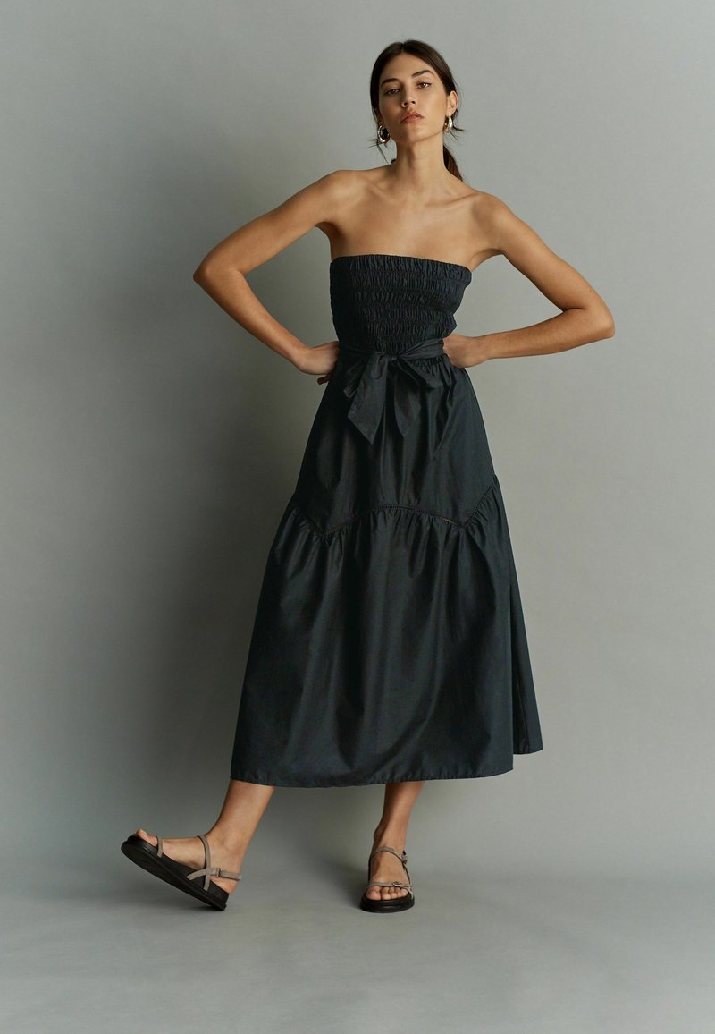 Next SHIRRED BANDEAU MIDI SUMMER - Dienas kleita - black