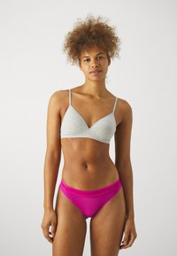 Marks & Spencer TIVOLI THONG - Tange - fuchsia