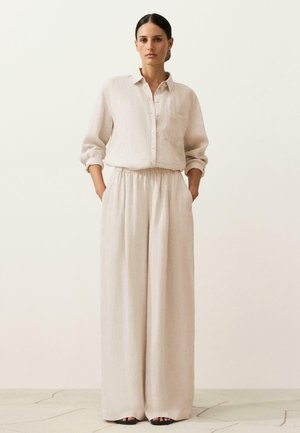 OYSHO, RELAXED SHIRT - Košilová halenka  - stone