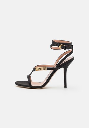 Love Moschino Sandalo Tacco Donna Modello Ja10269g1h - Tacco A Blocco, Chiusura Con Fibbia, Suola In Gomma, Eleganza Casual
