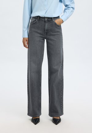 Selected, SLFWIDE BEA KORI - Jeans Relaxed Fit - medium grey denim