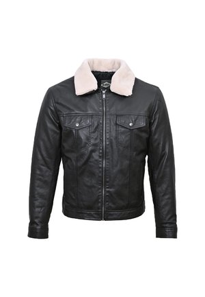 Chaqueta de piel negra con un cuello de piel sintética crema, cierre de cremallera y dos bolsillos en el pecho. Presenta un diseño entallado y una textura suave.