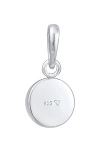 Pendentif rond en argent fabriqué en argent sterling 925, finition polie avec une boucle pour attache et estampillé avec "925" pour garantir son authenticité.
