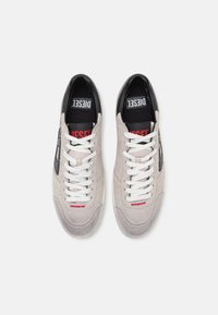 Diesel S-LEROJI  mleczny