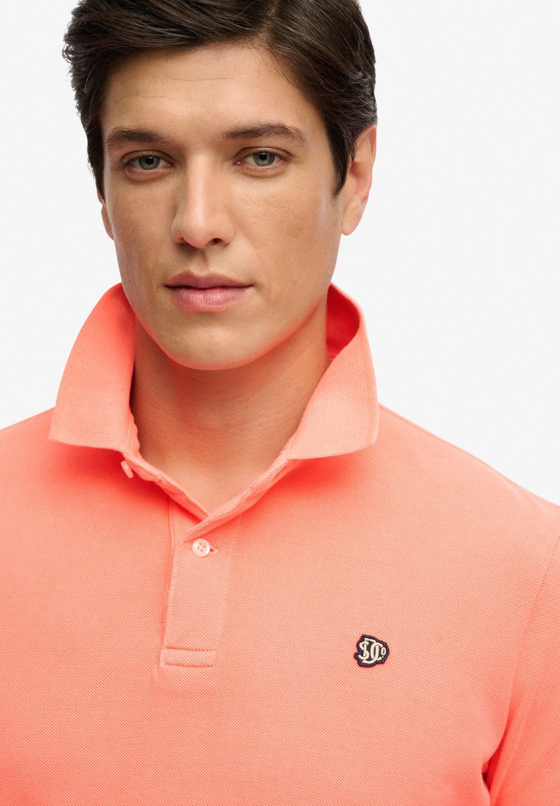 polo superdry homme soldes