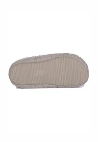 VERBENAS KAPCIE szary