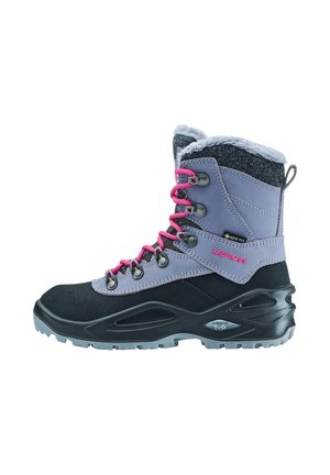 Waterdichte winterlaarzen voor kinderen in zwart en paars met roze veters, een gestructureerde zool en fleece voering voor warmte en duurzaamheid.