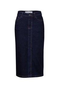 Falda lápiz de mezclilla en azul oscuro, con cierre de botón en la parte delantera, cinco bolsillos y costuras en naranja contrastante a lo largo de las costuras.