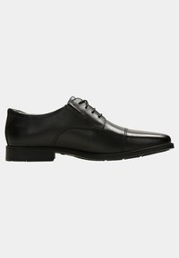 Zapatos de vestir de cuero negro con punta afilada, cordones y detalles de costura sutiles. Suela de goma plana para mayor comodidad y durabilidad.