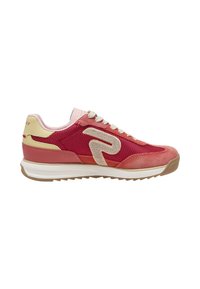 Baskets rouges et roses avec des accents beige, semelle blanche et lacets blancs, vues de côté sur fond blanc.