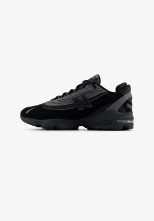 New Balance, Baskets basses - black