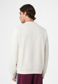Fila APPAREL BIELLA REGULAR CREWNECK - Sudadera - egret