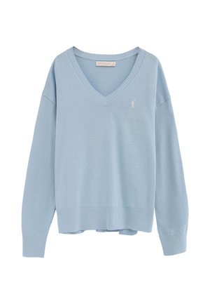 Lyseblå V-hals langærmet sweater med ribbede manchetter og kant, med et lille broderet logo på venstre bryst.