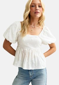 New Look - DAISY EMBROIDERY PUFF SLEEVE MILKMAID  - Blouse - white Thumbnail Image 1