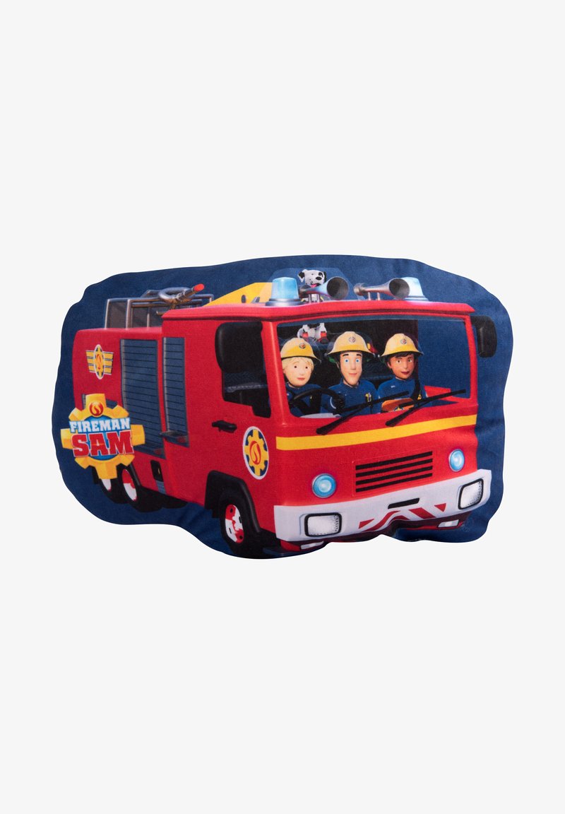 Cuscino a forma di camion dei pompieri rosso con sfondo blu; presenta personaggi dei cartoni animati, il logo del corpo dei pompieri e vari dettagli come luci e una mucca.