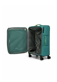 Maletín rígido color teal con apertura con cremallera, forro interior gris, bolsillo de malla, correas de compresión y cuatro ruedas para mayor movilidad.