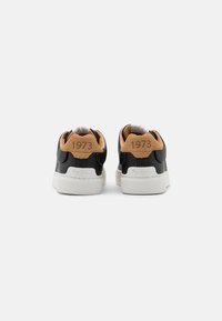 Pepe Jeans Sneakers basse - black
