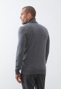 Pier One WOOL JUMPER - Strikkegenser - mottled dark grey